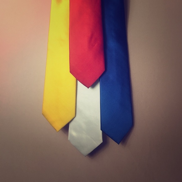 FOUR MALE DRESS TIES!!! - Picture 3 of 10